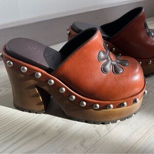 Delia’s/Dollskill Sweet Nothing Platform Mule